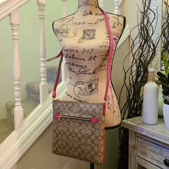 Coach crossbody - Picture 4 of 4